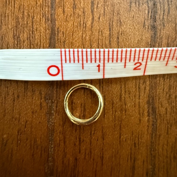 *Brand New* 14K Gold Clicker Hoop Earrings from Adornmonde - Picture 6 of 10
